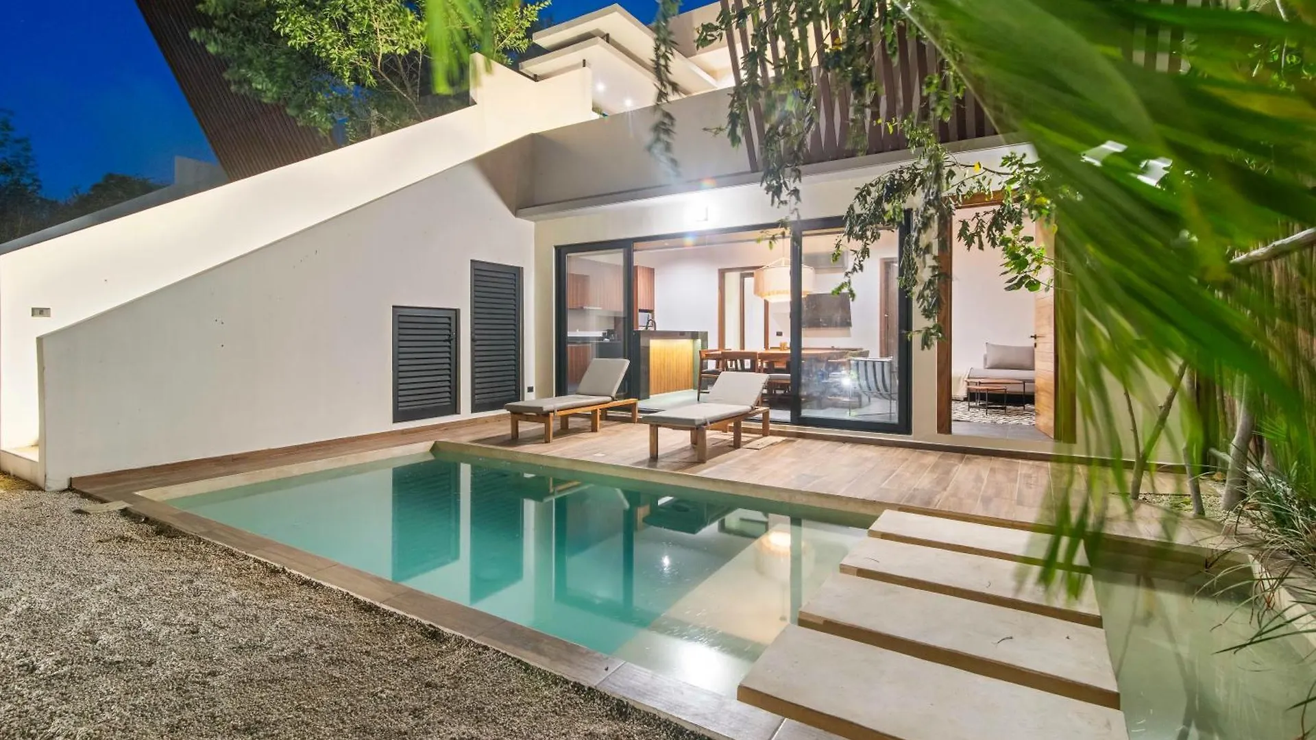 トゥルム La Veleta Getaway At Asana Leaf House Sleeps 12ヴィラ メキシコ