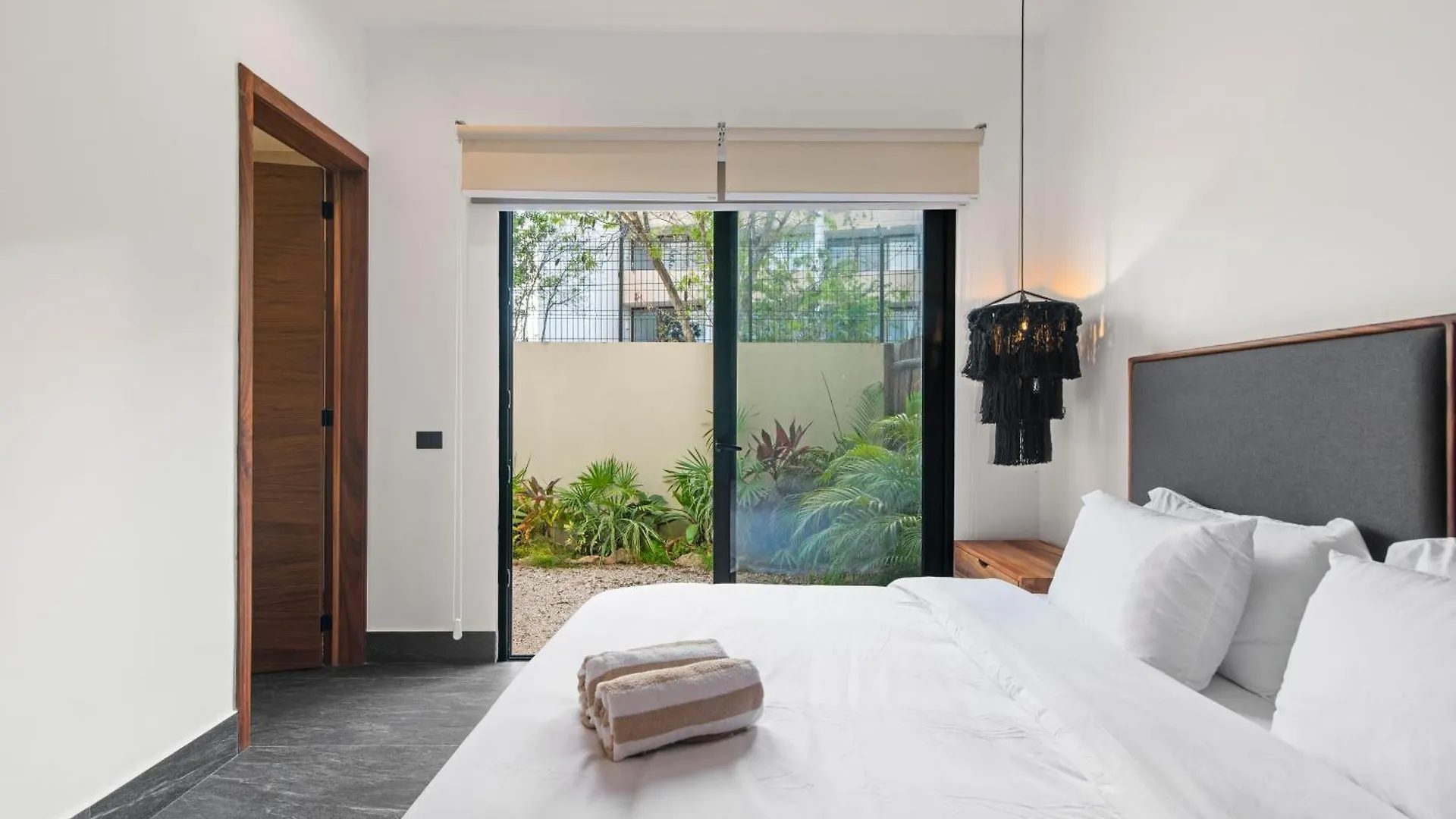 トゥルム La Veleta Getaway At Asana Leaf House Sleeps 12ヴィラ