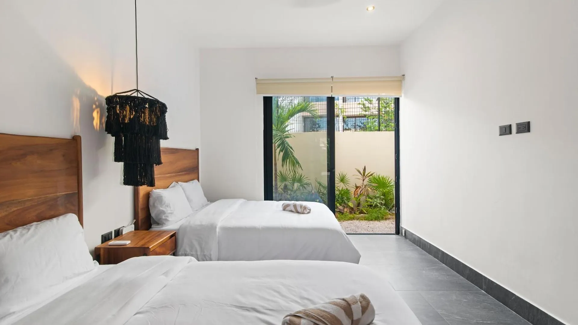 トゥルム La Veleta Getaway At Asana Leaf House Sleeps 12ヴィラ