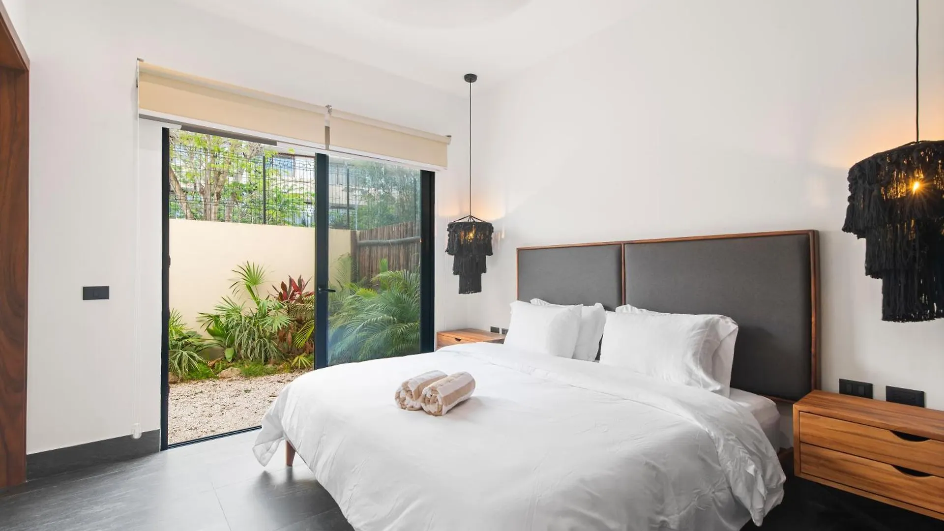 トゥルム La Veleta Getaway At Asana Leaf House Sleeps 12ヴィラ 0*,  メキシコ